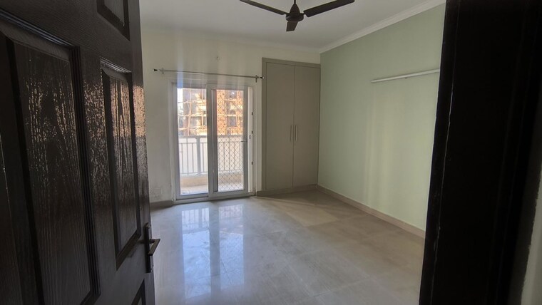 Room, paramount-floraville 2 Bedroom 1045 Sq.Ft. Apartment In Sector 137 Noida 9729346