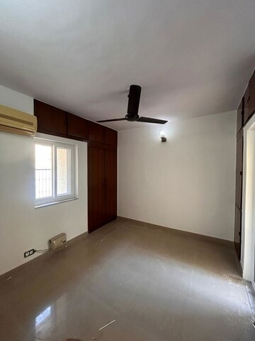 Room in 3 BHK Apartment at Greater Kailash I – for Sale