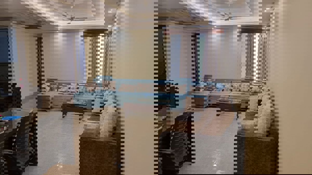 3.5 BHK 2050 Sq.Ft. Apartment in MI Rustle Court