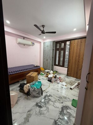 Bedroom in 2 BHK Apartment at Ardee City, Sector 52 – for Rent