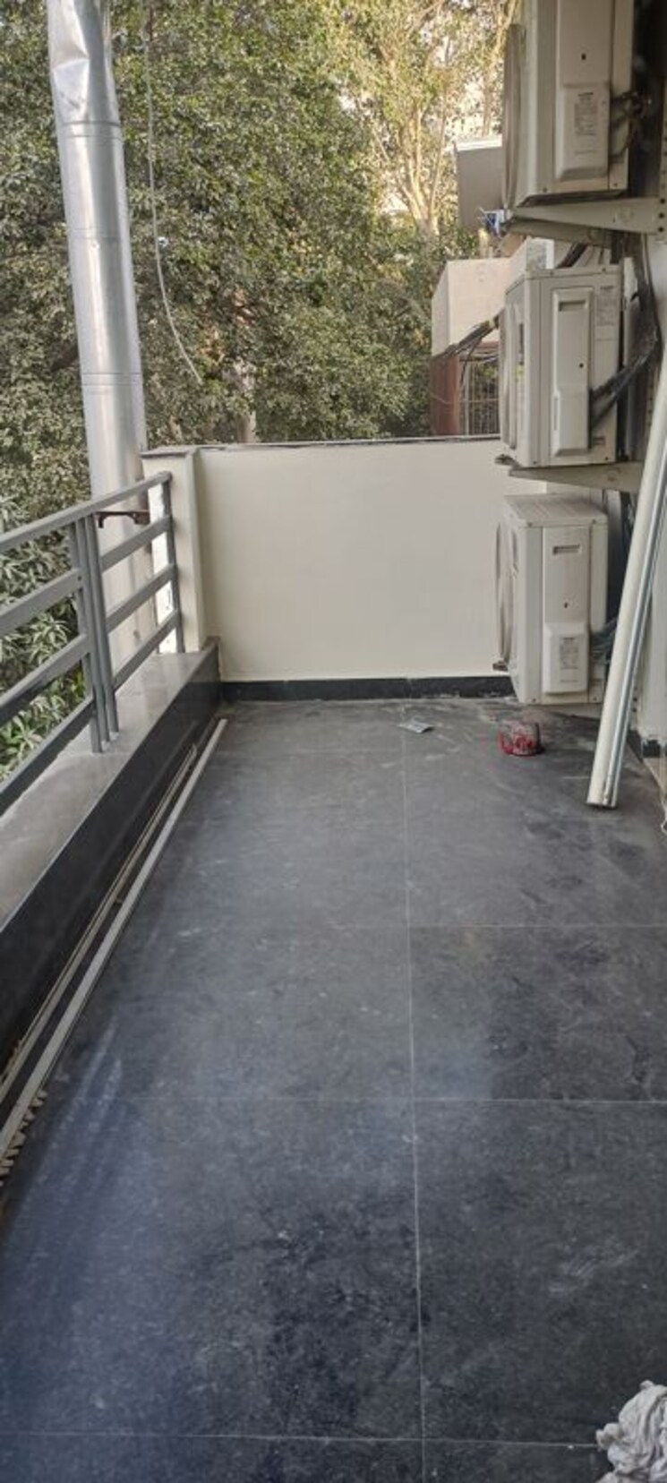 Balcony, dlf-city-phase-iv 4 Bedroom 3200 Sq.Ft. Builder Floor In Dlf Phase iv Gurgaon 9729427