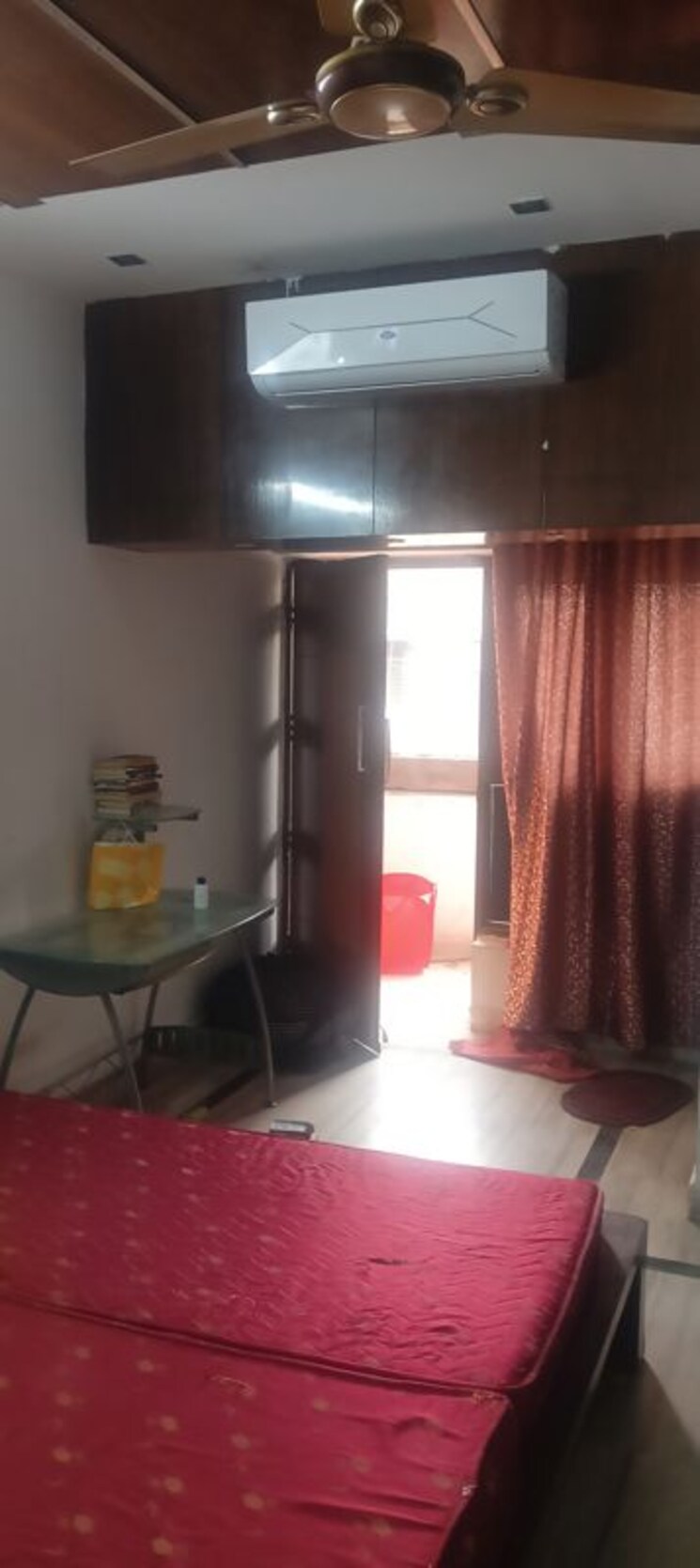 Living Room, shatabdi-vihar 2 Bedroom 950 Sq.Ft. Apartment In Sector 52 Noida 9729442