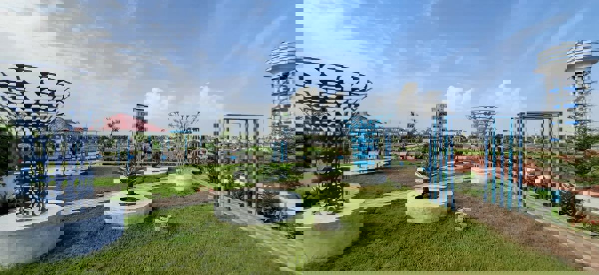 Plot For Sale in Vrb Global City 