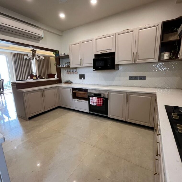 Kitchen, central-park-resorts 3.5 Bedroom 2838 Sq.Ft. Apartment In Islampur Gurgaon 9729476