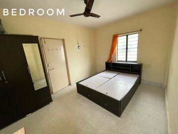 Bedroom in 1 BHK Apartment at Kothrud – for Rent