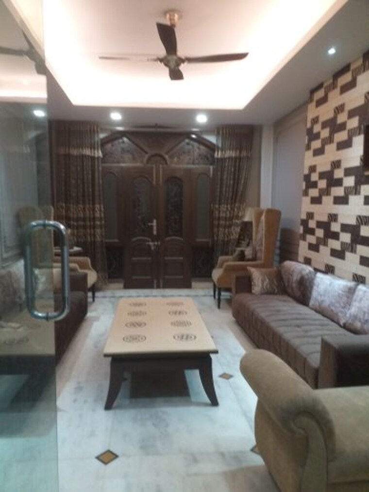 Living Room, east patel nagar 3 Bedroom 1780 Sq.Ft. Builder Floor In East Patel Nagar Delhi 9729489