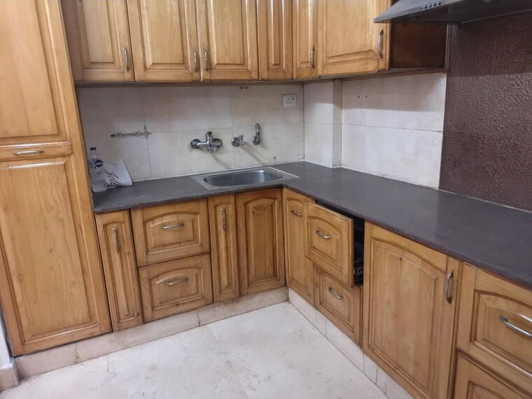 Kitchen, sarvapriya vihar 3 Bedroom 1600 Sq.Ft. Builder Floor In Sarvapriya Vihar Delhi 9729490