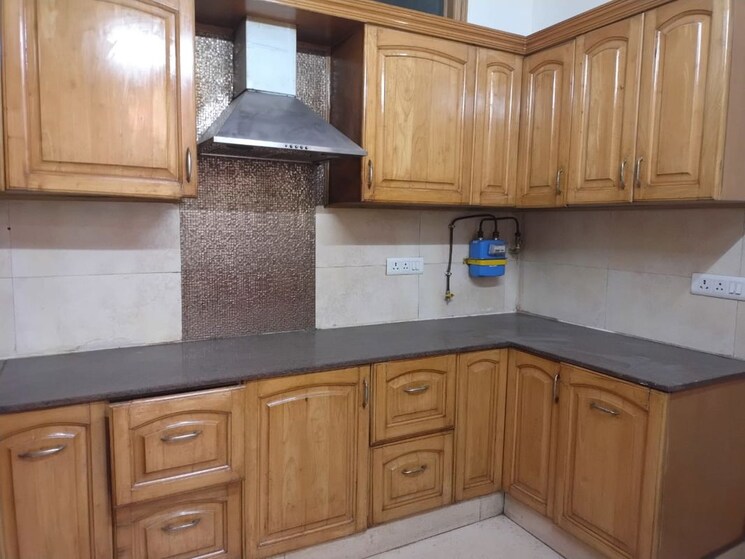 Kitchen, sarvapriya vihar 3 Bedroom 1600 Sq.Ft. Builder Floor In Sarvapriya Vihar Delhi 9729490