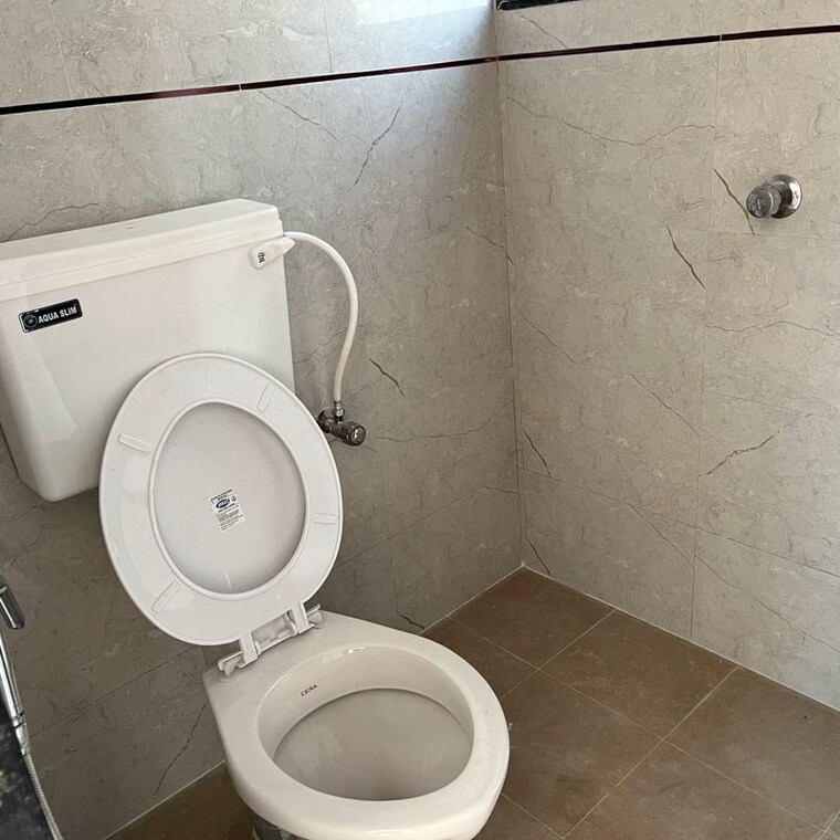 Bathroom, keshav-kunj-iii 2 Bedroom 700 Sq.Ft. Apartment In Sanpada Sector 1 Navi Mumbai 9729498