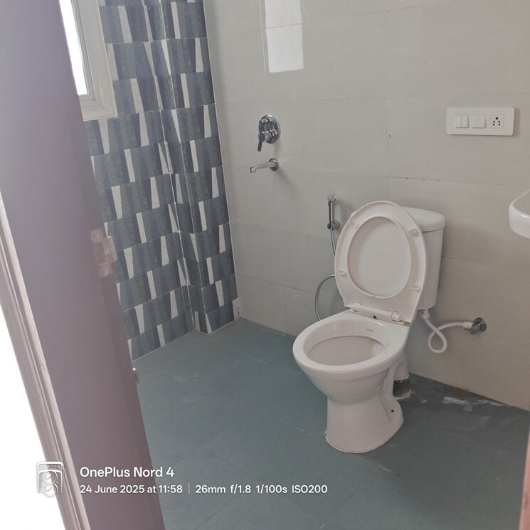 Bathroom, omaxe-waterscapes 3 Bedroom 977 Sq.Ft. Apartment In Gomti Nagar Lucknow 9729502