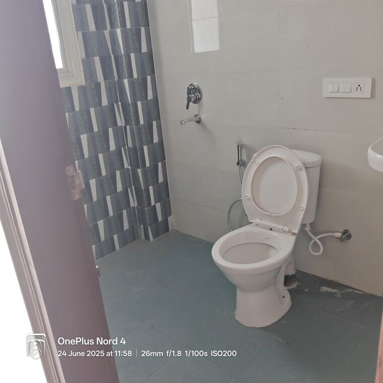 Bathroom, omaxe-waterscapes 3 Bedroom 977 Sq.Ft. Apartment In Gomti Nagar Lucknow 9729502