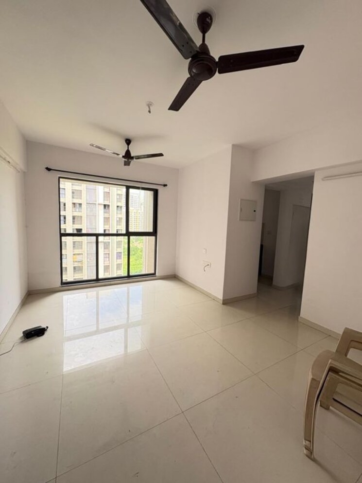 Living Room, lodha-palava-florea-a-to-d 2 Bedroom 553 Sq.Ft. Apartment In Taloja Bypass Road Thane 9729513