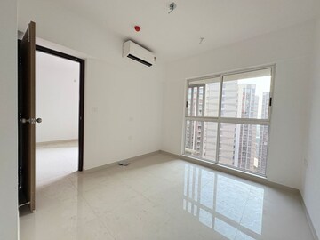 Room in 2 BHK Apartment at Lodha Codename Premier, Mangaon – for Rent