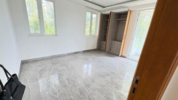 Room in 4 BHK Builder Floor at Soami Nagar – for Sale