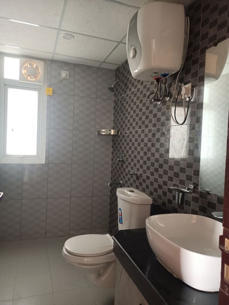 Bathroom, lotus-panache 2.5 Bedroom 1437 Sq.Ft. Apartment In Sector 110 Noida 9729535