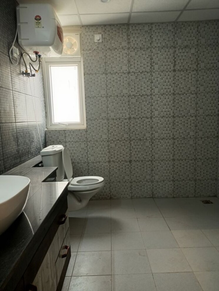 Bathroom, the-3c-lotus-panache 4 Bedroom 2800 Sq.Ft. Apartment In Sector 110 Noida 9729540