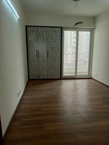 Room in 4 BHK Apartment at The 3C Lotus Panache, Sector 110 – for Rent