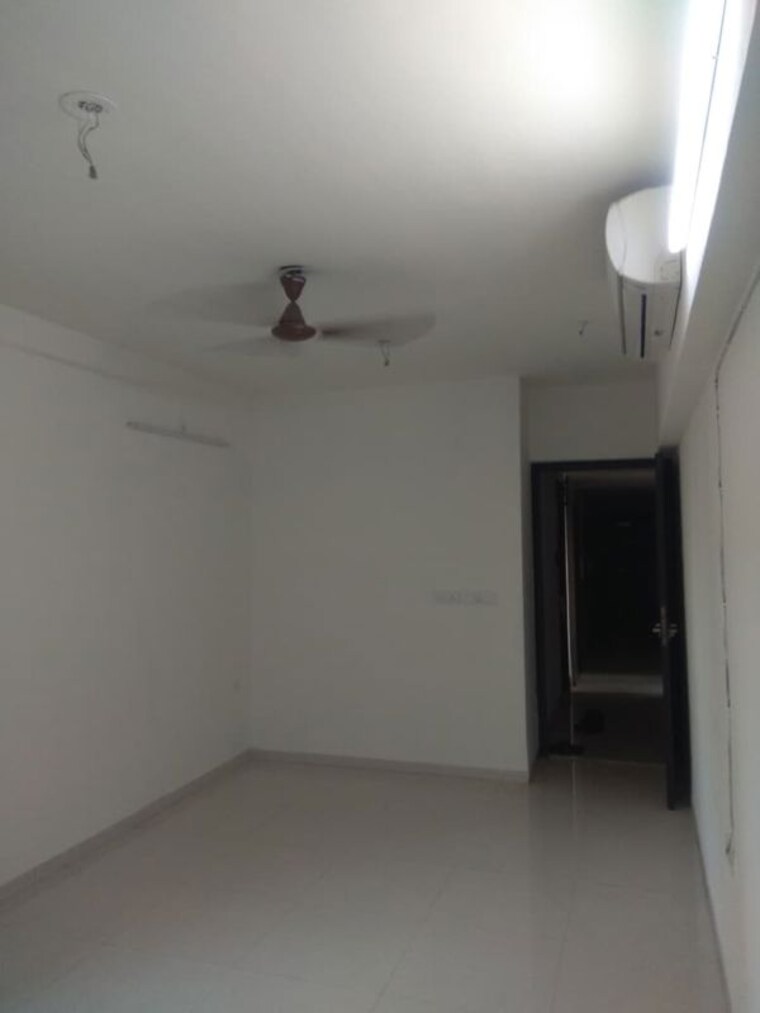 Room, lodha-splendora 1 Bedroom 451 Sq.Ft. Apartment In Ghodbunder Road Thane 9729567