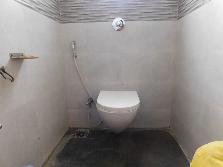 Bathroom, nirman-sanctuary-a-wing 3 Bedroom 950 Sq.Ft. Apartment In Chinchwad Pune 9729568