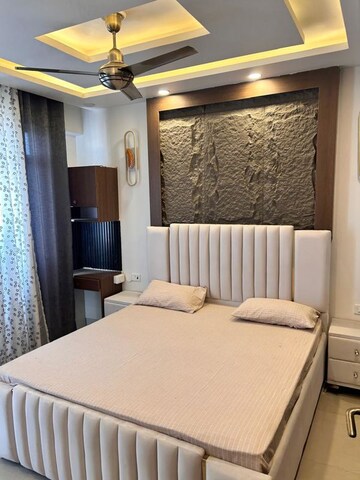 Bedroom in 2 BHK Apartment at Suncity Avenue 76, Sector 76 – for Rent