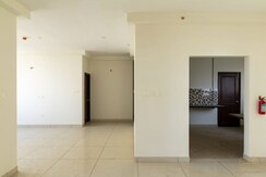 3 BHK + Servant Room Apartment For Rent in Prestige Lakeside Habitat
