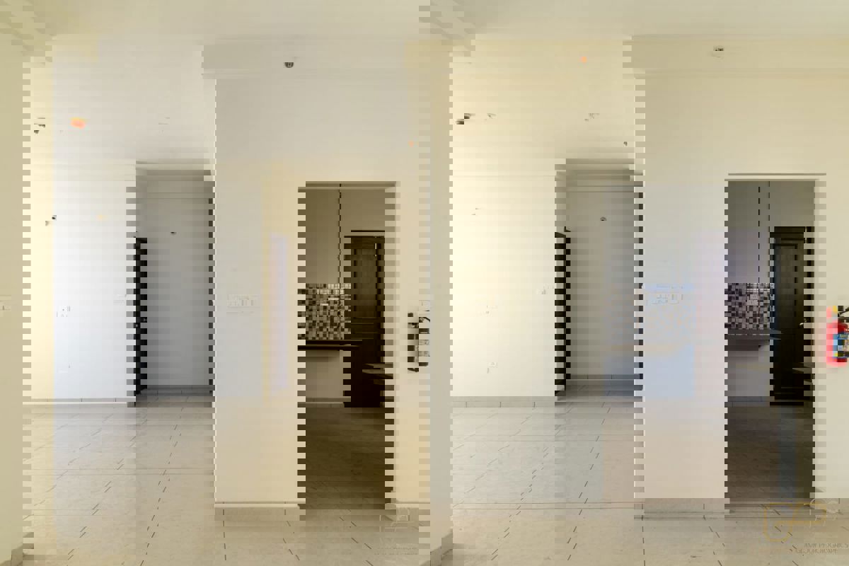 3 BHK + Servant Room Apartment For Rent in Prestige Lakeside Habitat