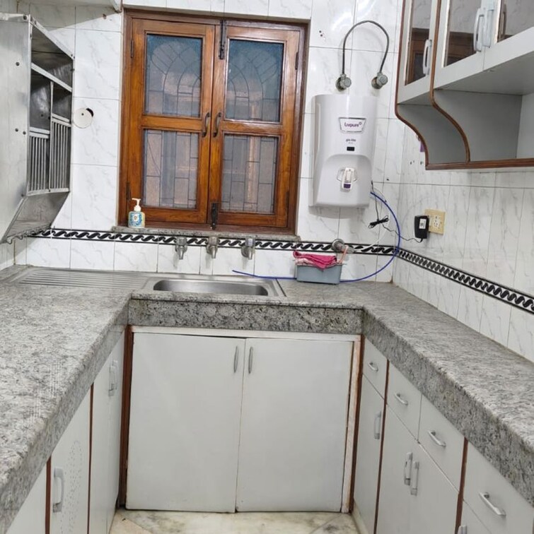 Kitchen, vasant vihar 4 Bedroom 400 Sq.Ft. Builder Floor In Vasant Vihar Delhi 9729622