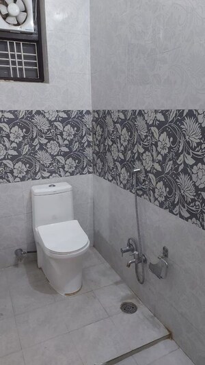 Bathroom in  Pg at Vineet Khand – for Rent