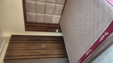 Furnished Amenities in 2 BHK Apartment at Surendra Avenue 69, Sector 69 – for Rent