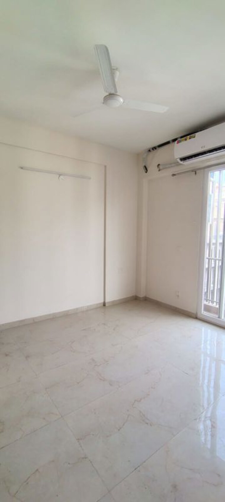 Room, smart-world-gems 2 Bedroom 1194 Sq.Ft. Builder Floor In Sector 89 Gurgaon 9729650