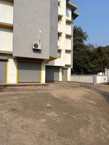  Shop – Exterior View View at Cunchelim - for Rent