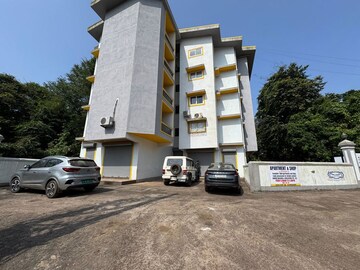  Shop – Exterior View View at Cunchelim - for Rent