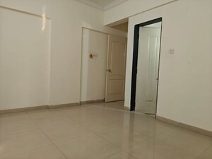 Room in 2.5 BHK Apartment at Pimple Saudagar – for Rent