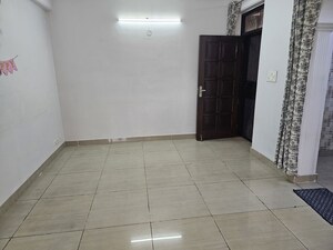 Room in 2 BHK Apartment at Sector 10 Dwarka – for Sale
