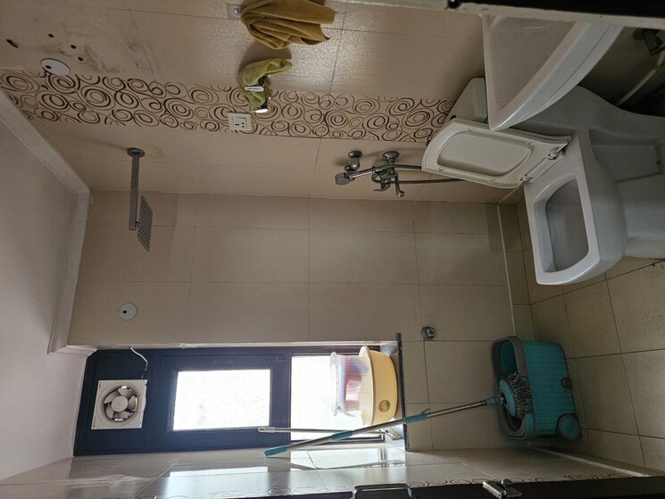 Attached Bathroom, sector 10 dwarka 2 Bedroom 1300 Sq.Ft. Apartment In Sector 10 Dwarka Delhi 9729686