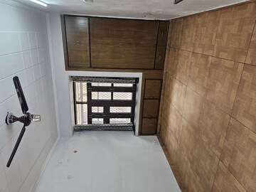 Room in 2 BHK Apartment at Sector 10 Dwarka – for Sale