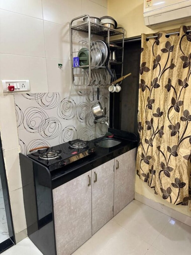 Kitchen, andheri east Studio 340 Sq.Ft. Apartment In Andheri East Mumbai 9729694