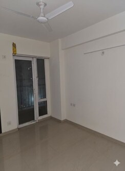 2 BHK + Servant Room Apartment For Rent in MCC Signature Heights