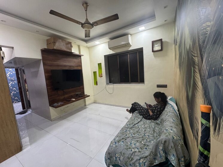Living Room, santacruz east 1 RK 250 Sq.Ft. Apartment In Santacruz East Mumbai 9729702