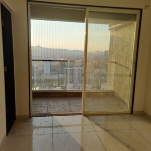 1 BHK Apartment For Rent in VJ YashOne Infinitee, Mumbai Bangalore Highway