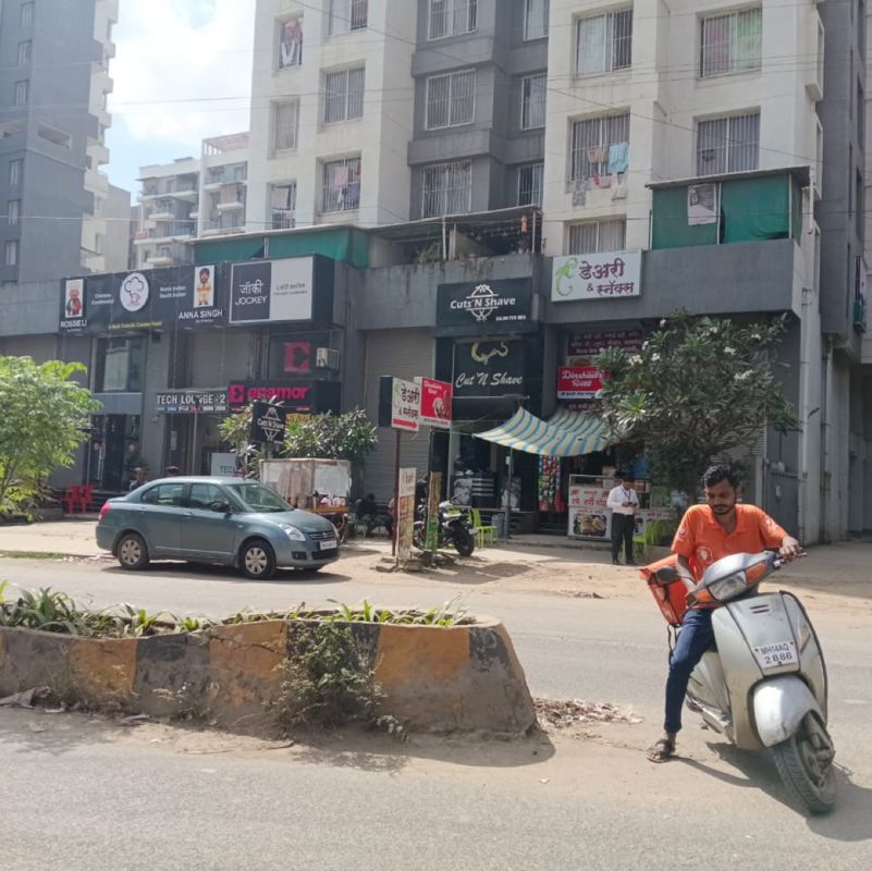 Showroom For Sale in Paranjape Azure