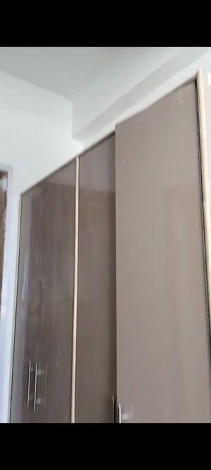 Furnished Amenities in 1 RK Apartment at Sunlight Apartments Sector 44, Sector 44 – for Rent