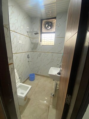 2 BHK Builder Floor For Rent in Green Fields Colony