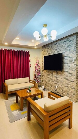 2 BHK Apartment For Rent in Chandak Cornerstone, Worli