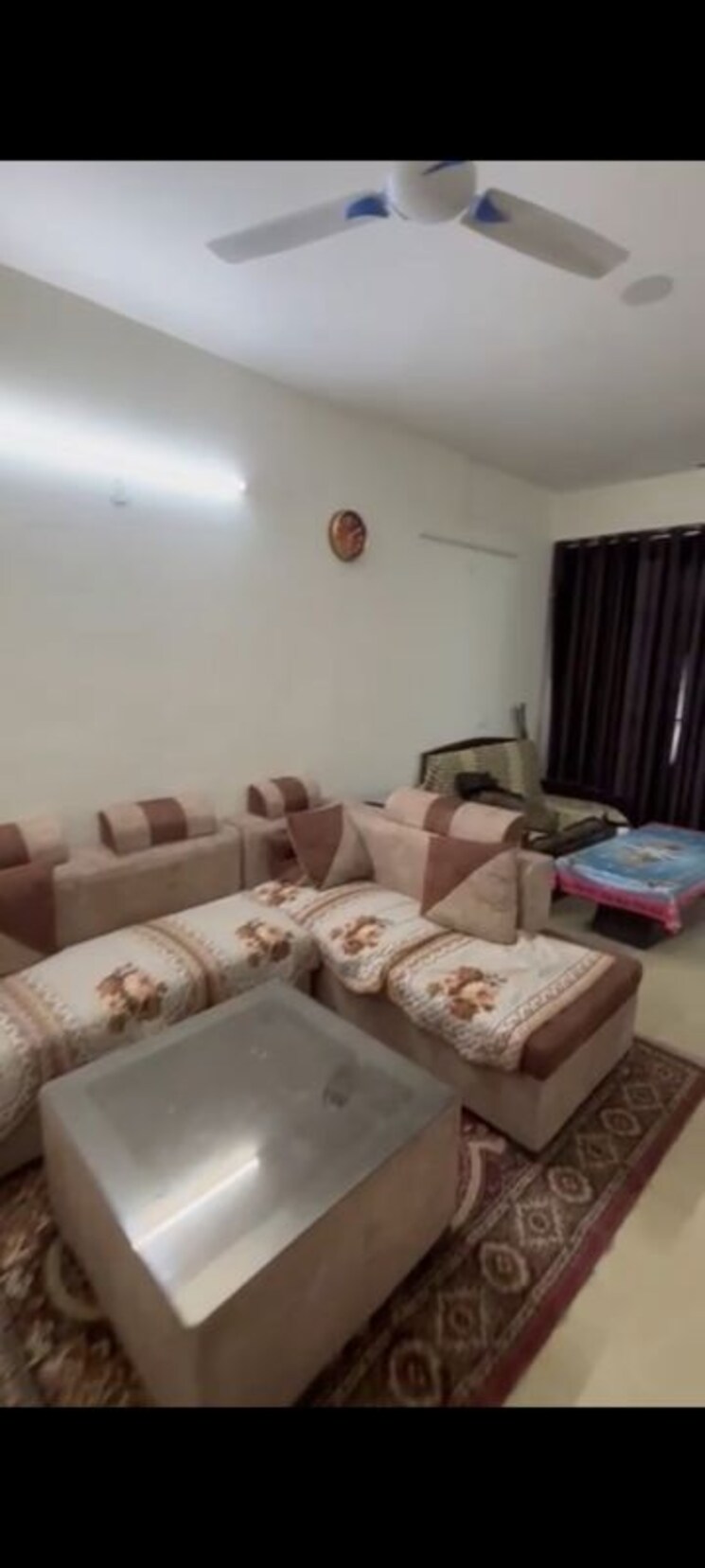 Living Room, signature-global-park 2.5 Bedroom 865 Sq.Ft. Apartment In Sohna Sector 36 Gurgaon 9729782