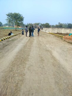 Plot For Sale in Neetu Property 