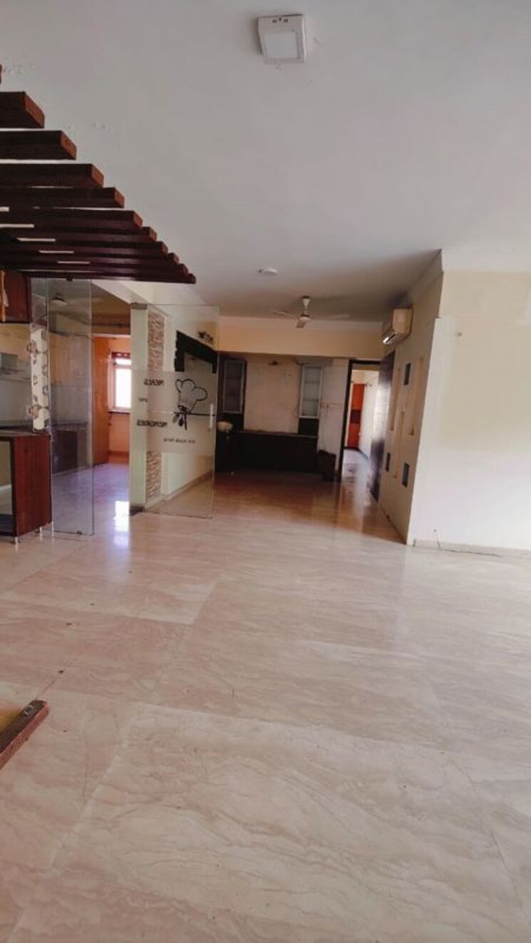  Parking, hiranandani-gardens-octavius 3 Bedroom 1150 Sq.Ft. Apartment In Powai Mumbai 9729793