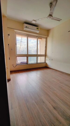 Room in 3 BHK Apartment at Hiranandani Gardens Octavius, Powai – for Sale