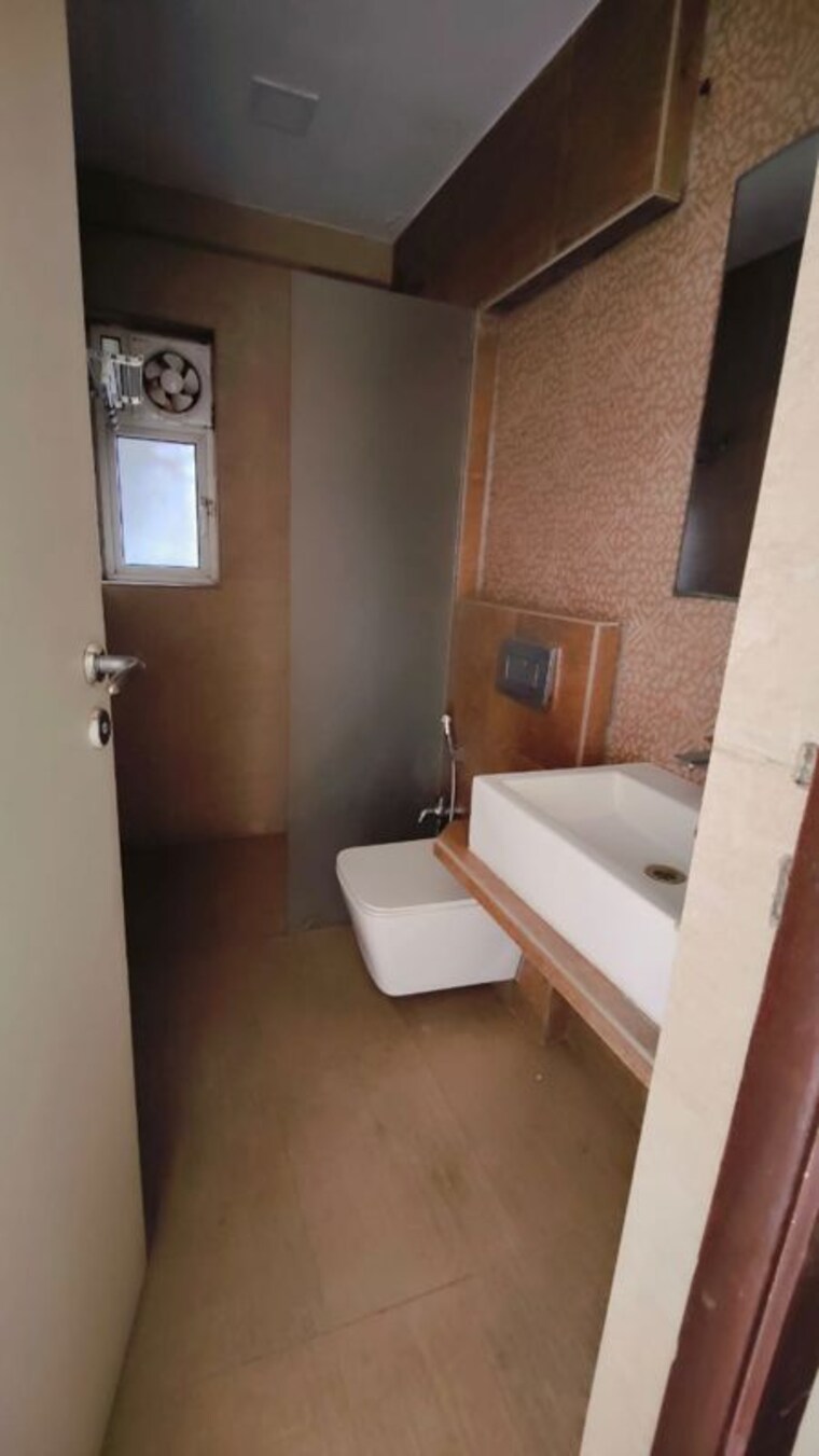 Bathroom, hiranandani-gardens-octavius 3 Bedroom 1150 Sq.Ft. Apartment In Powai Mumbai 9729793