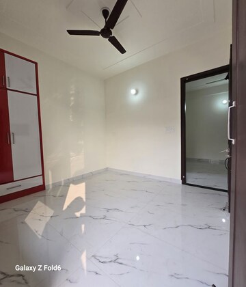 Room in 1 BHK Builder Floor at Chattarpur – for Rent